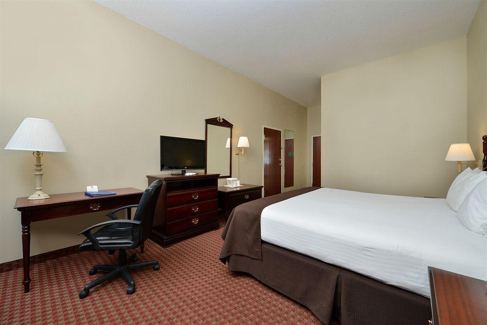 Motel Red Roof 2*