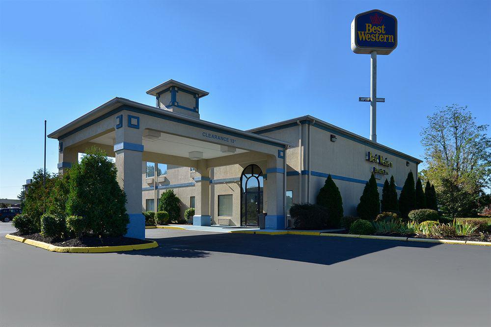 Red Roof Motel